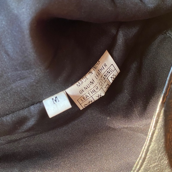 Vintage Leather Vest - Picture 3 of 3